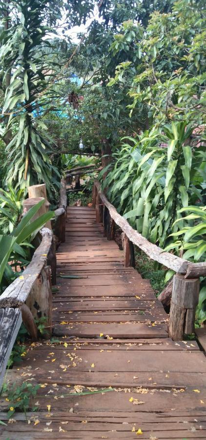 Happy Bungalow & Trekking Banlung Exterior photo